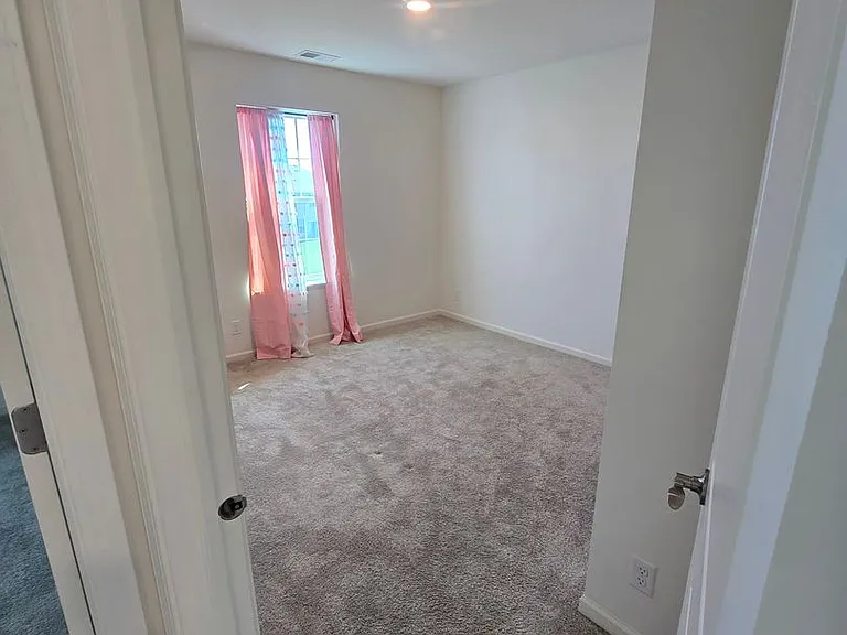 1123 Hawk Hollow Dr — Photo 10