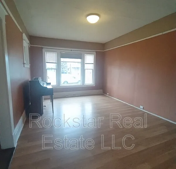 519 E Ermina Ave — Photo 18
