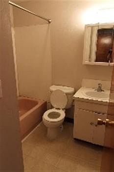 5th image of 1472 12th St APT 1