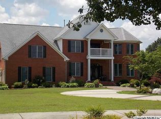 555 Cave Springs Rd, Decatur, AL 35603