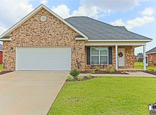 211 Stonebrook Cir, Byron, GA 31008