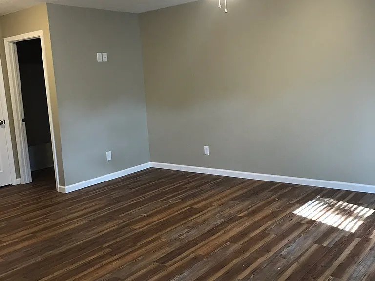 110 Felmet St #2A — Photo 3