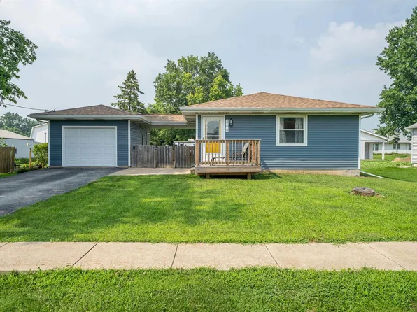 304 E Oakley St, Glasford, IL 61533