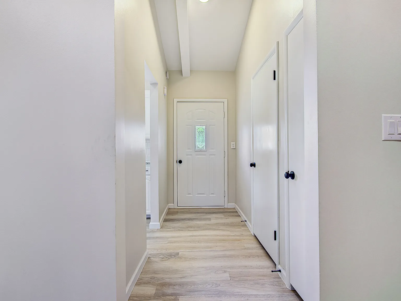 3 bed, 1648 sqft, $1,700 — Photo 4