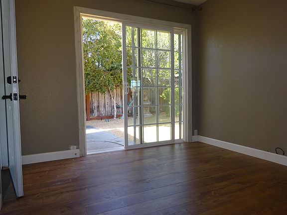 4th image of 64 Cronin Dr