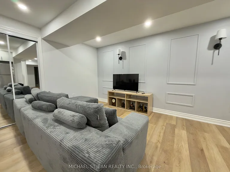 8849 Dogwood Cres #BASEMENT — Photo 4