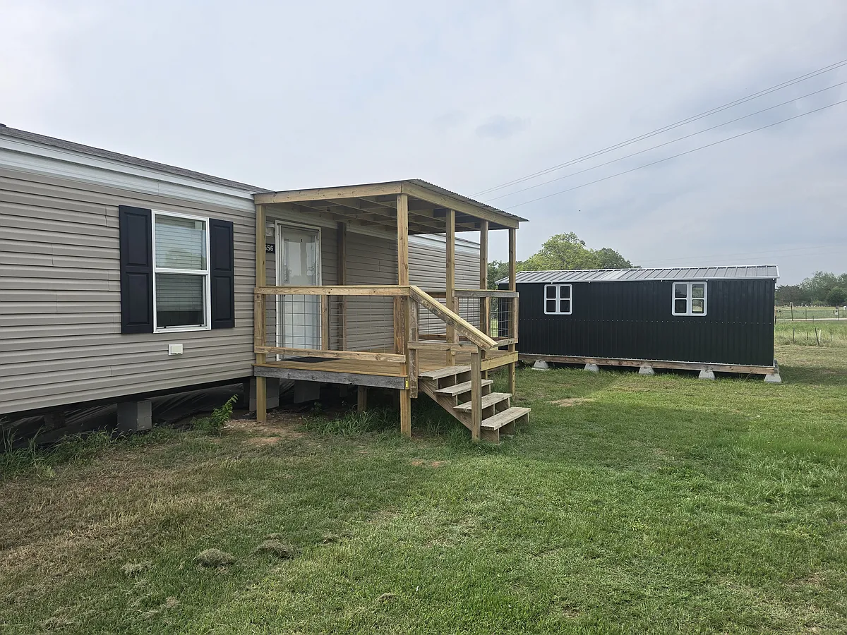 Building Photo - 1656 FM 713