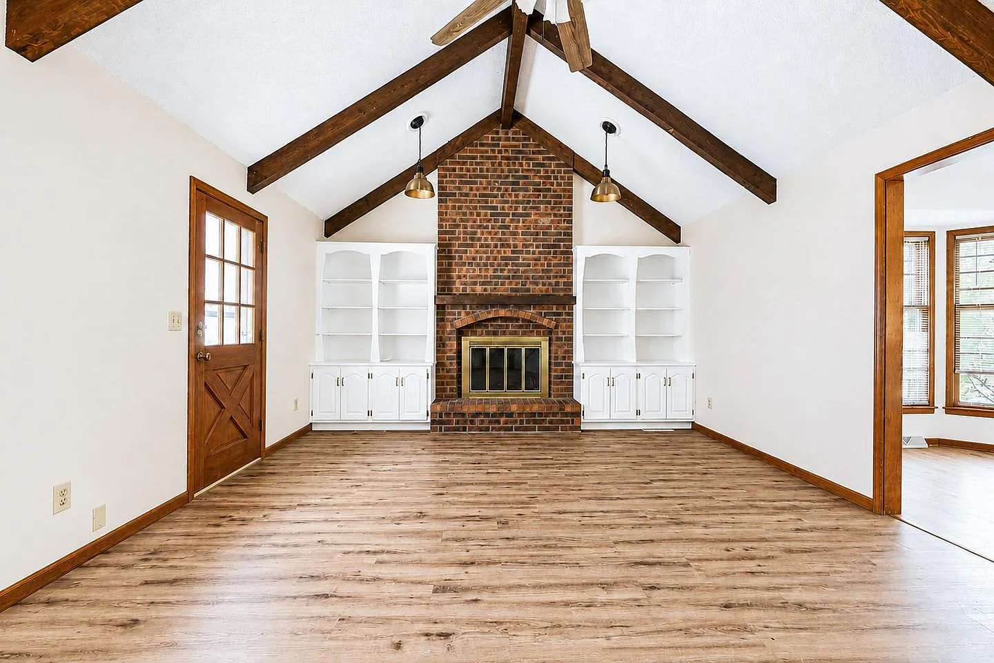 Spacious Shawnee Home Near Mill Creek Streamway Park — Photo 2