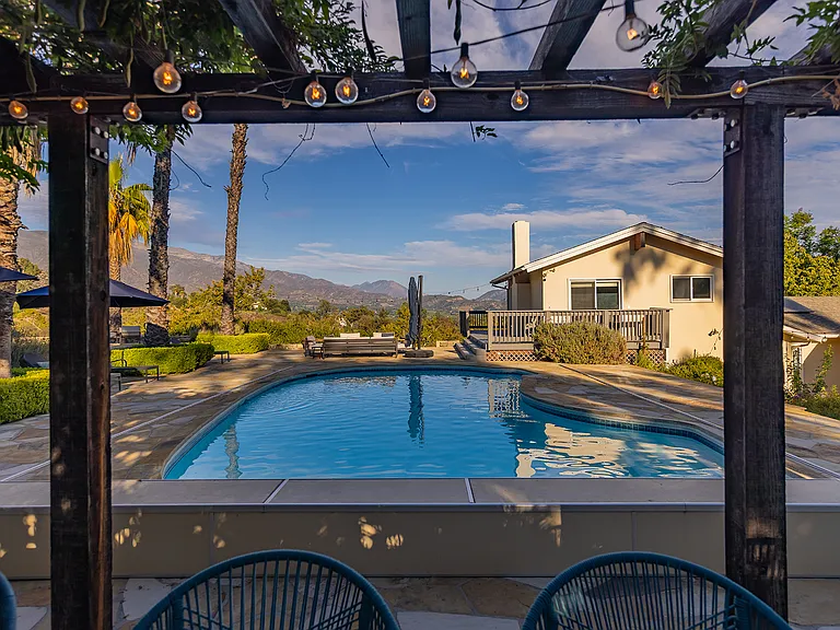 Del Oro Dr — Photo 19