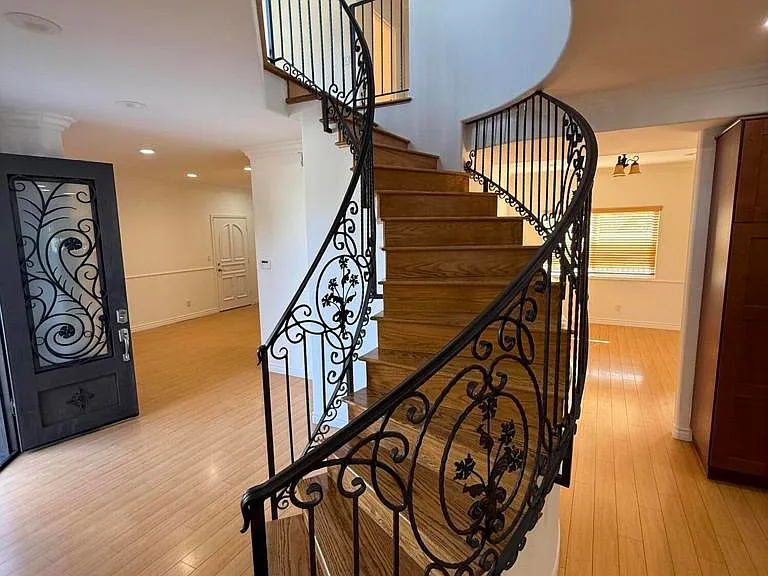 7011 N Liberty Dr — Photo 9
