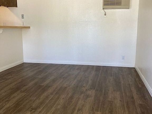 2nd image of 8777 Mira Mesa Blvd APT 3