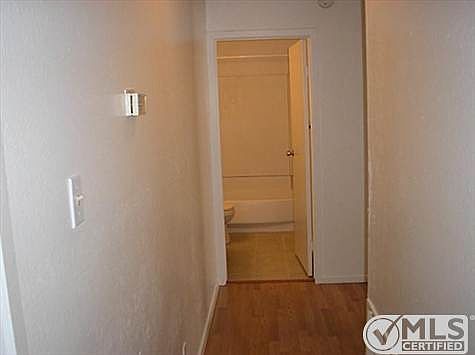5th image of 1218 Woodbine St