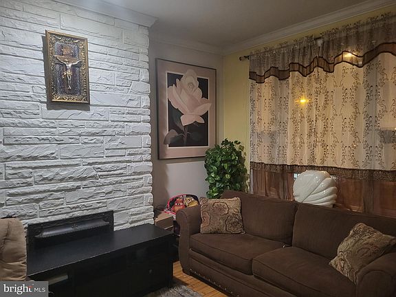 3rd image of 947 Foulkrod St
