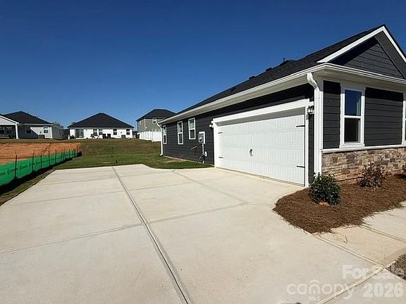 2nd image of 313 Barnstable Dr
