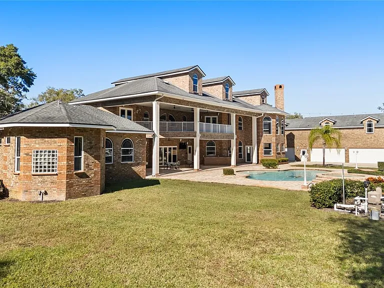 1501 Lake Markham Rd — Photo 98
