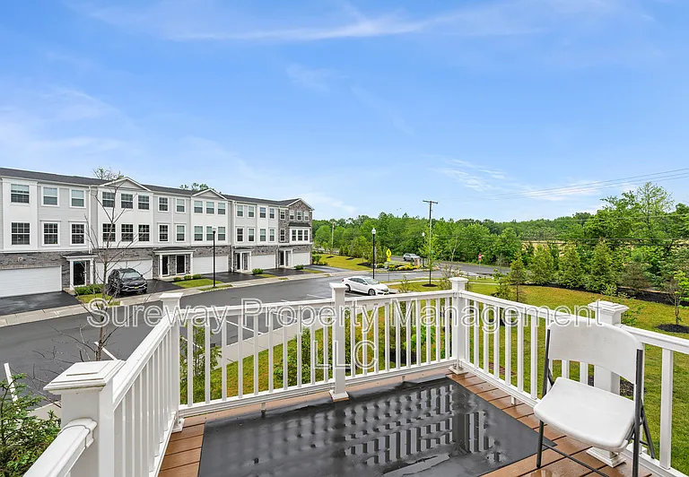 1806 Swales Ct — Photo 11