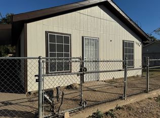 1009 N Bartlett Ave, Laredo, TX 78043