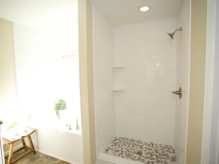 484 Brantley Cove Cir — Photo 46