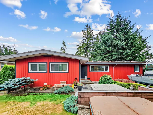 712 Shaw Ave, Coquitlam, BC V3K 2R6