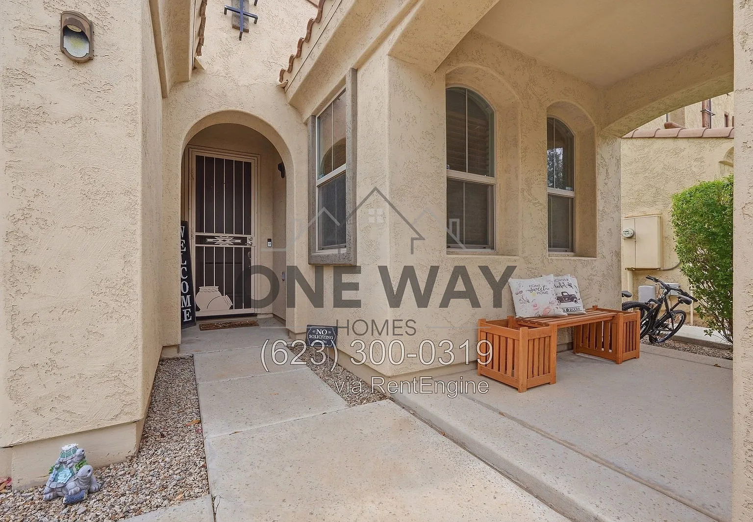 4 bed, 2.0 bath, 1929 sqft, $2,995 — Photo 4
