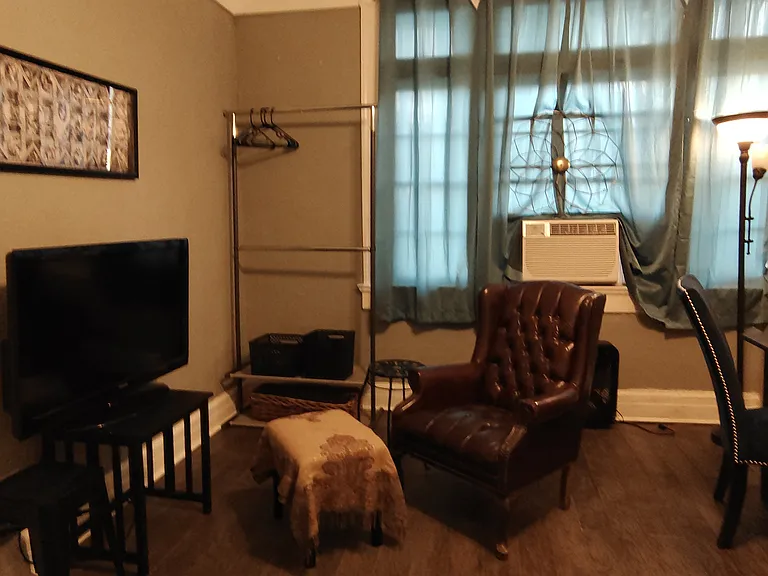 2833 Napoleon Ave #C-2 — Photo 8