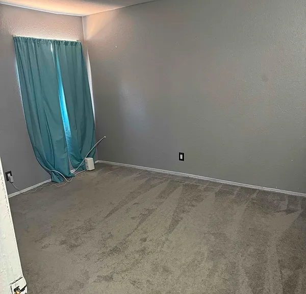 580 Chelsea Dr — Photo 5
