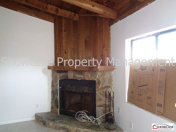 5th image of 119 Columbia Dr