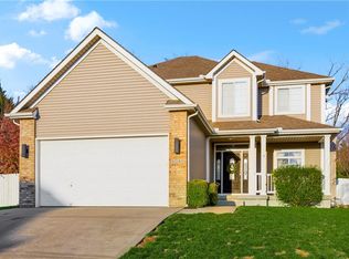 5049 NW Flintridge Rd, Riverside, MO 64150