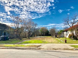 1019 S Pine St, San Antonio, TX 78210