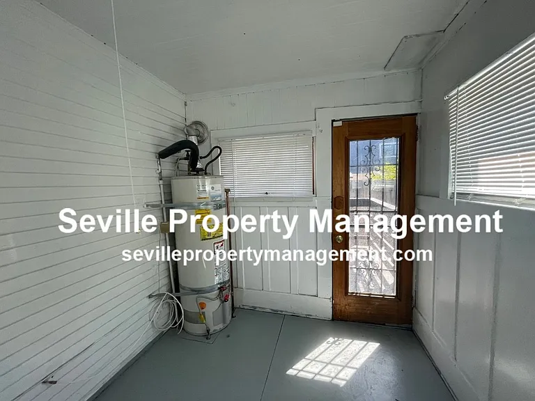 6525 Herzog St — Photo 41