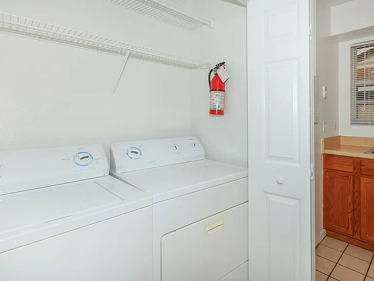 Lakeland Landing Apartments — Photo 5