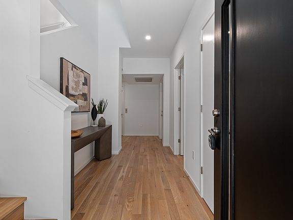 4th image of 543 Little Channing Way