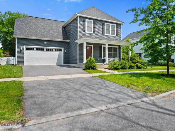 305 W Circular Street, Saratoga Springs, NY 12866