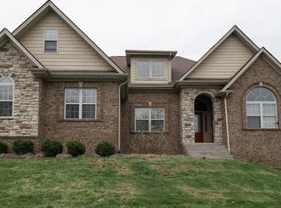 102 Old Farm Rd, Georgetown, KY 40324