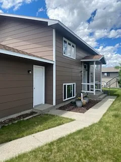 337 Aristocrat Dr — Photo 2