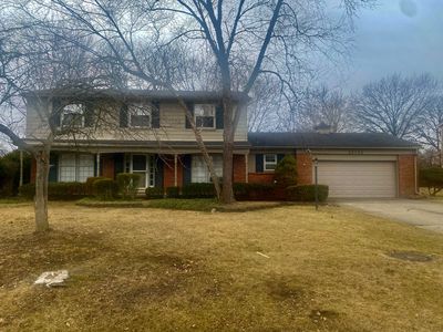 25705 Castlereigh Dr, Farmington Hills, MI, 48336