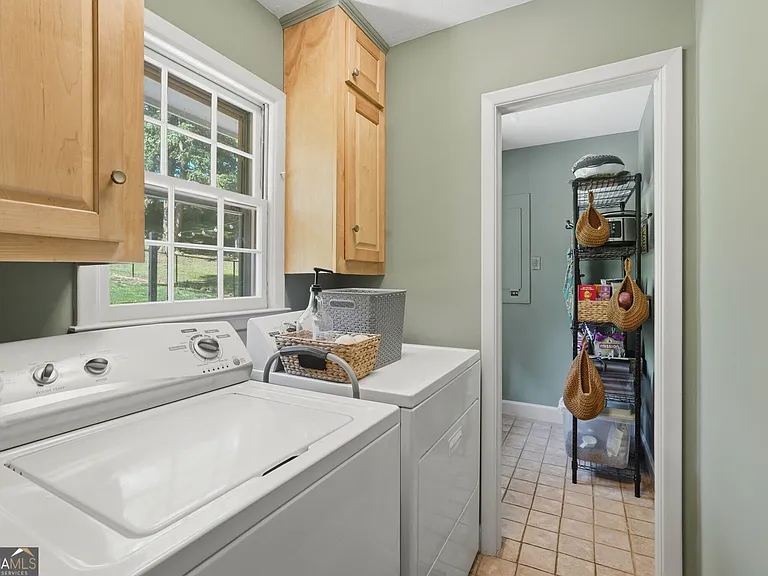 1338 Northwood Cir NE — Photo 20