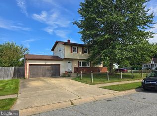 18 Pearson Dr, Newark, DE 19713