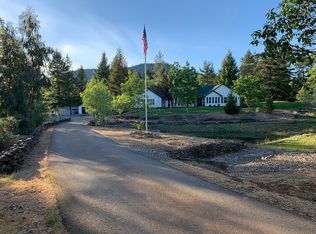 366 Springbrook Dr, Grants Pass, OR 97527