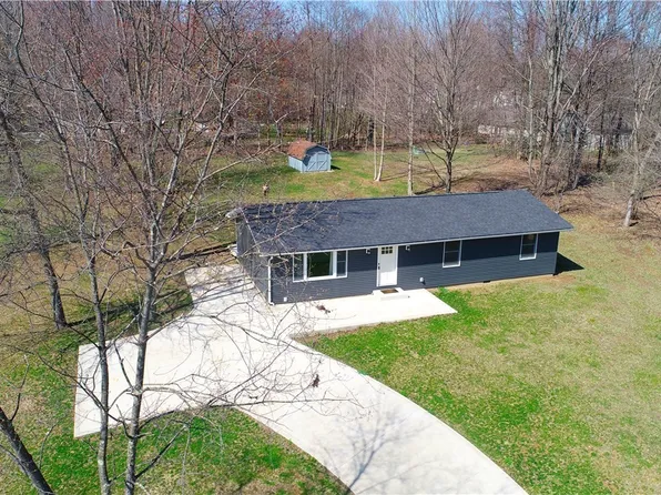 604 Valleywood Heights Dr, Howard, OH 43028