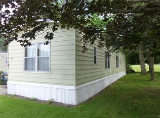 1052 Wish Cir, East Aurora, NY 14052