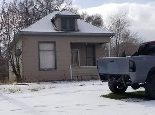 1512 R Ave, La Grande, OR 97850