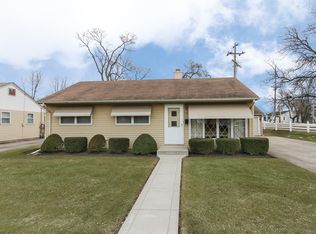 115 S Warrington Rd, Des Plaines, IL 60016