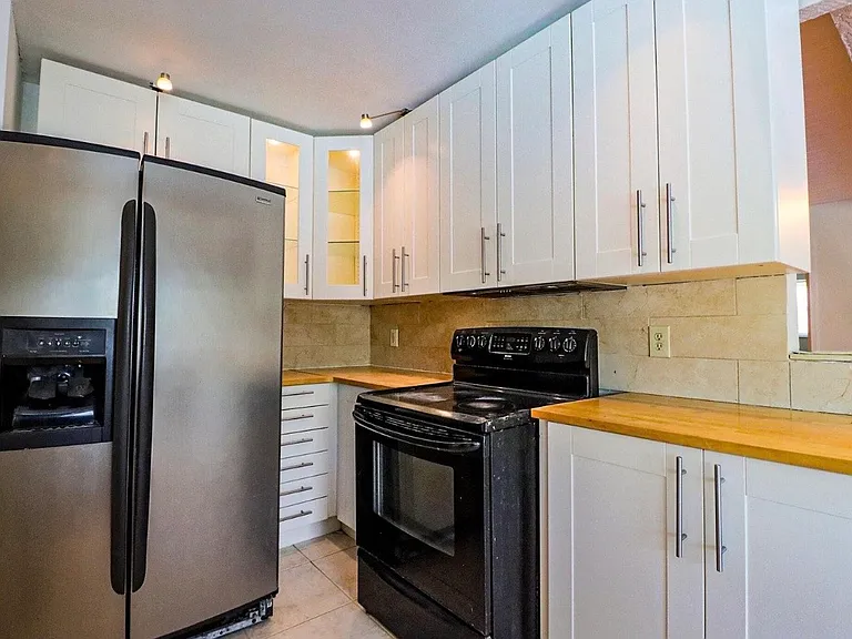 1329 NW 84th Dr — Photo 17