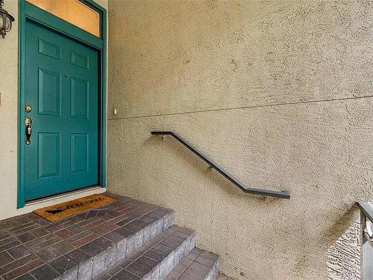 728 Coral Reef Dr #728 — Photo 2