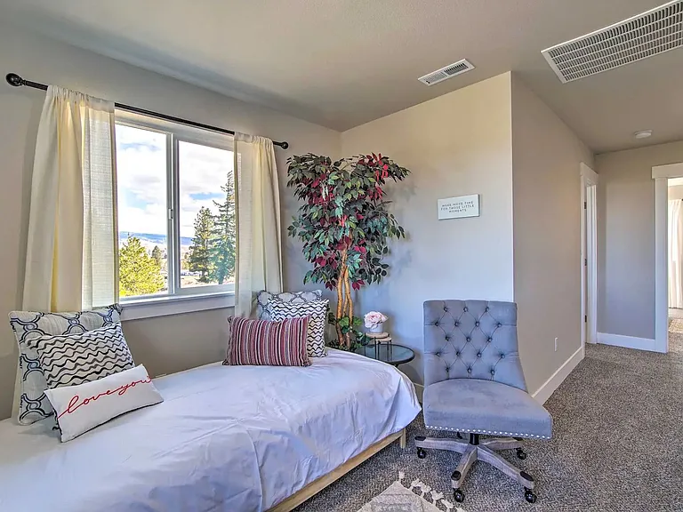 900 Sunlight Dr — Photo 15