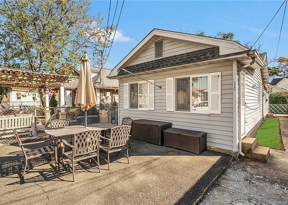 1st image of 126C Edgewater #C