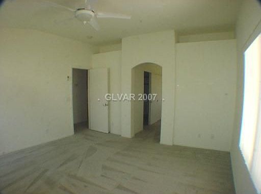 5th image of 2513 Paradise Isle Ave