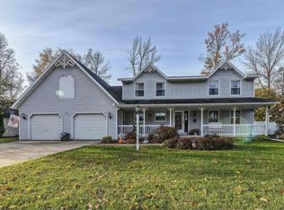 1271 Blue Ridge Dr, Green Bay, WI 54304