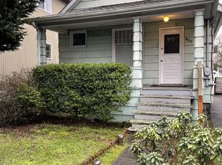 419 N 46th St, Seattle, WA 98103